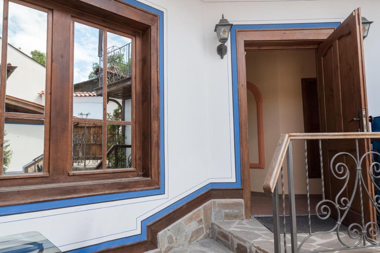 Art White House In Ancient Plovdiv Apartment Екстериор снимка